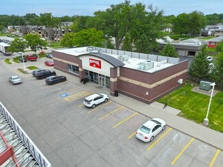 Plus de détails pour 1725 NW 86th St, Clive, IA - Commerce de détail à vendre