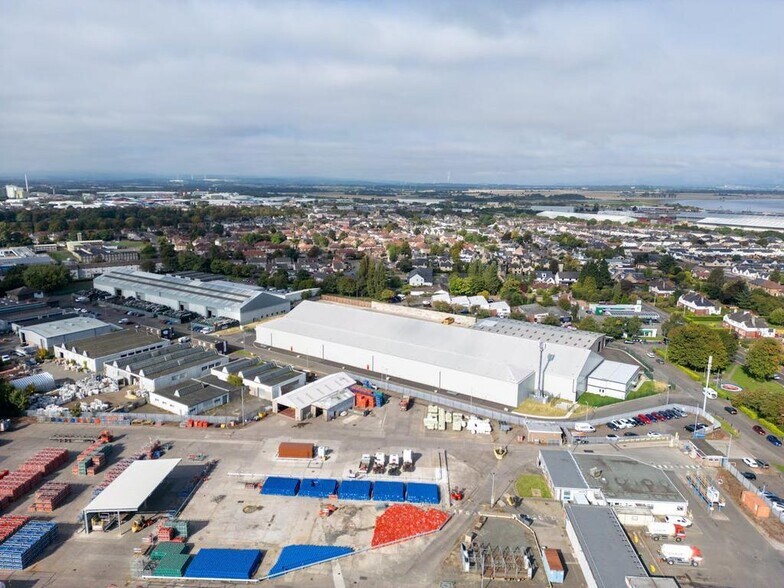 1-5 Abbotsinch Rd, Grangemouth à louer - Photo du bâtiment - Image 3 de 21