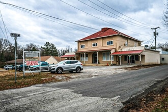 300 Main St, Kenbridge, VA à louer Photo intérieure- Image 1 de 18