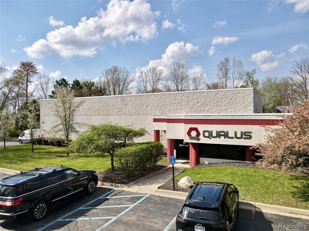 1200 W West Maple Rd, Walled Lake, MI for lease Primary Photo- Image 1 of 16