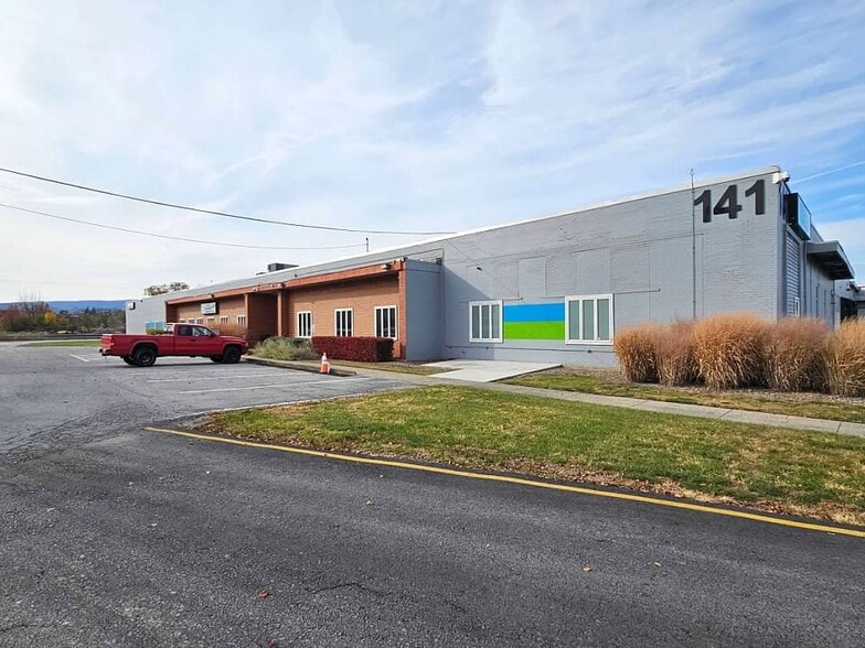 141 Innovation Dr, Duncansville, PA for lease - Building Photo - Image 3 of 45