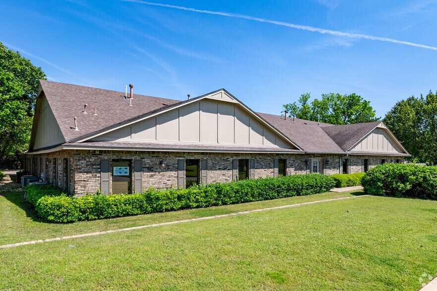 4835 S Fulton Ave, Tulsa, OK à louer - Photo du bâtiment - Image 3 de 44
