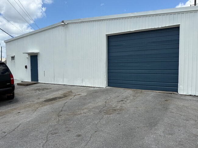 More details for 6625-6645 Rupley Cir, Houston, TX - Industrial for Lease