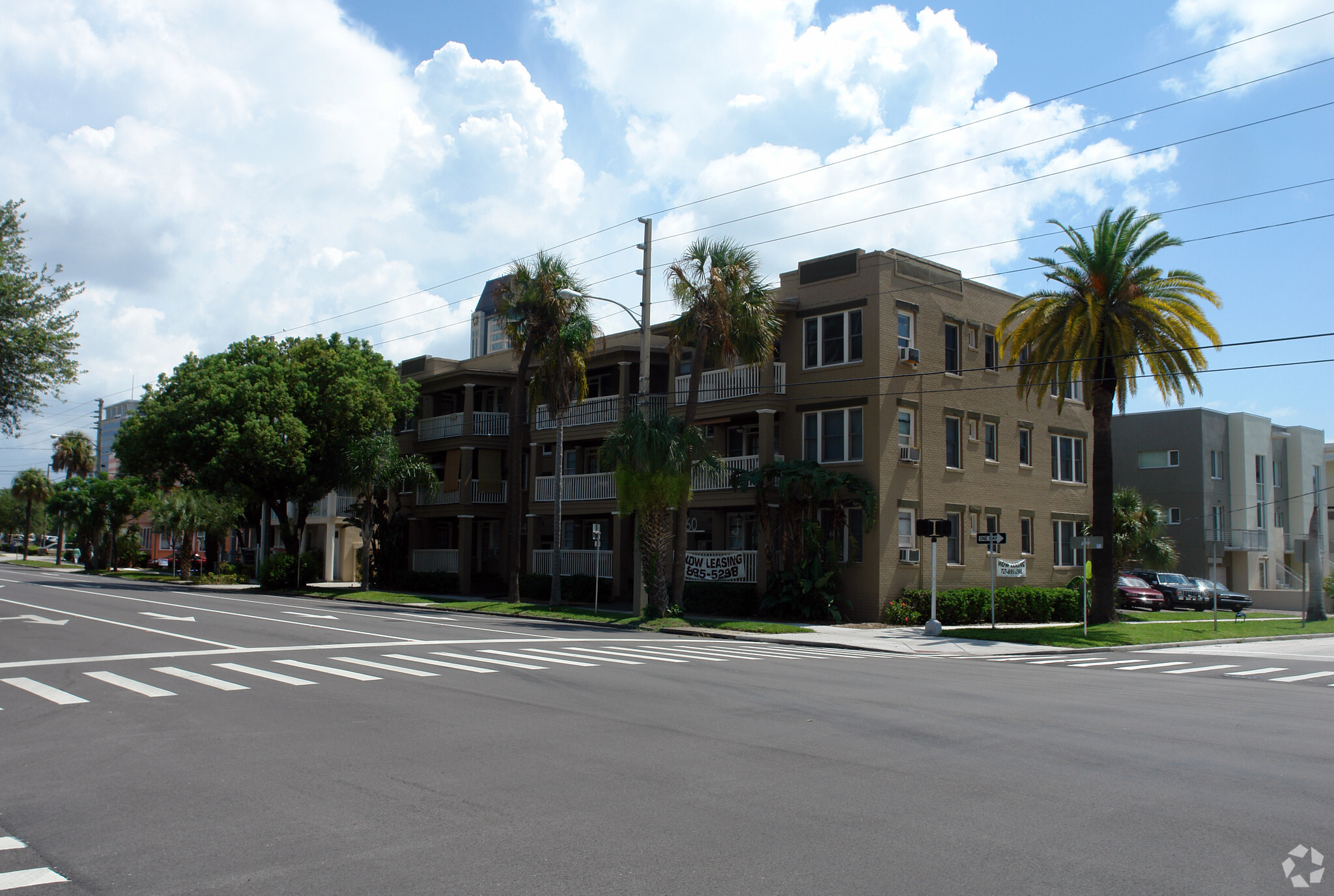 344 4th St, Saint Petersburg, FL à vendre Photo principale- Image 1 de 1