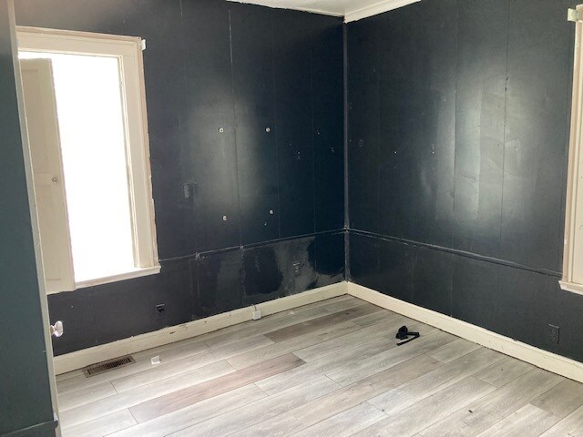 2637 Sullivant Ave, Columbus, OH à louer - Photo intérieure - Image 2 de 21