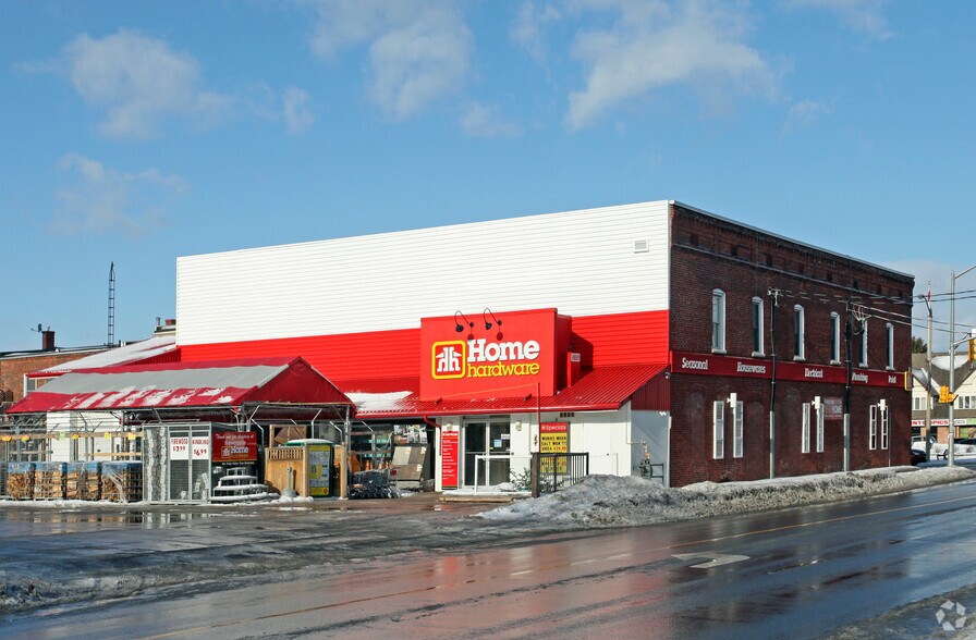 15 King Ave W, Clarington, ON à louer - Photo du bâtiment - Image 2 de 26