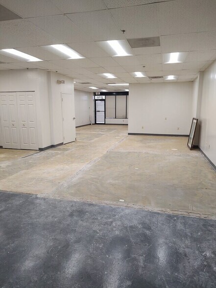 10750-10786 Rhode Island Ave, Beltsville, MD à vendre - Photo du bâtiment - Image 2 de 9