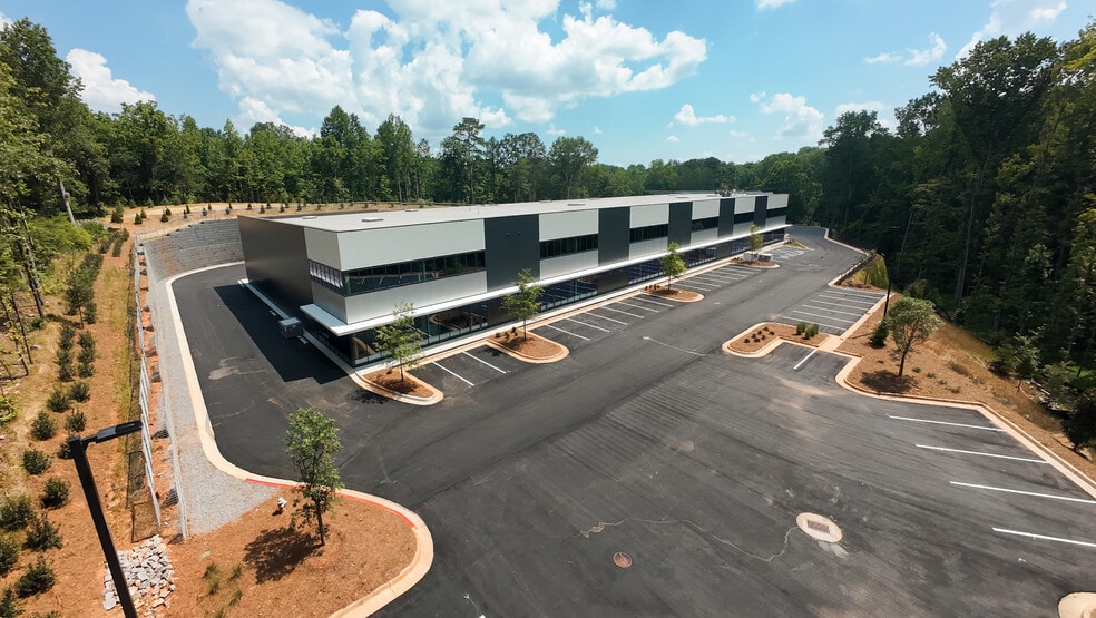 7625 New Boyd Rd, Johns Creek, GA à louer - Photo du bâtiment - Image 2 de 13