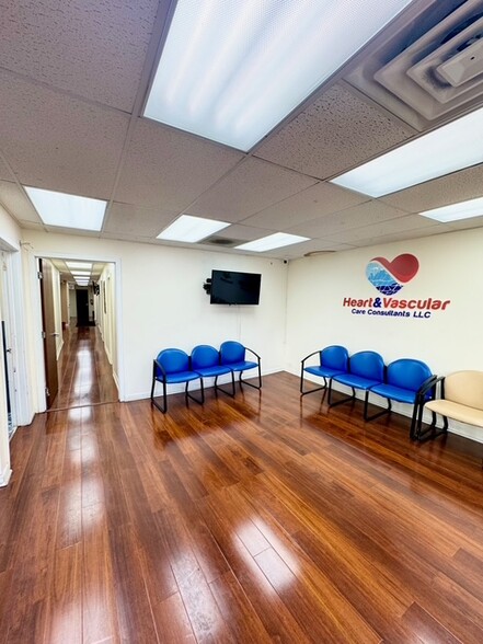 869 Main St, Darby, PA for lease - Building Photo - Image 3 of 39