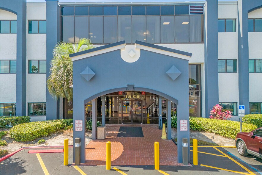 1850 Lee Rd, Winter Park, FL à louer - Photo du bâtiment - Image 3 de 4