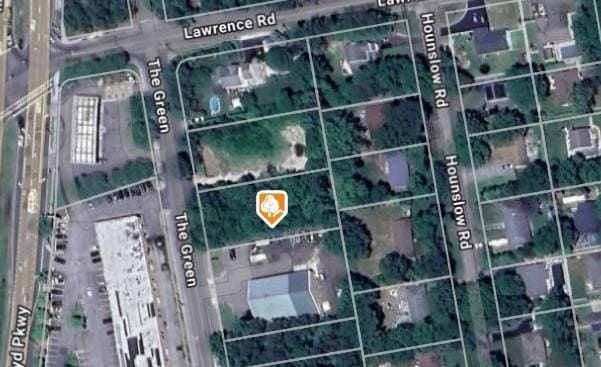 The Green (Sec 937 Lot 14), Shirley, NY for sale - Primary Photo - Image 1 of 6