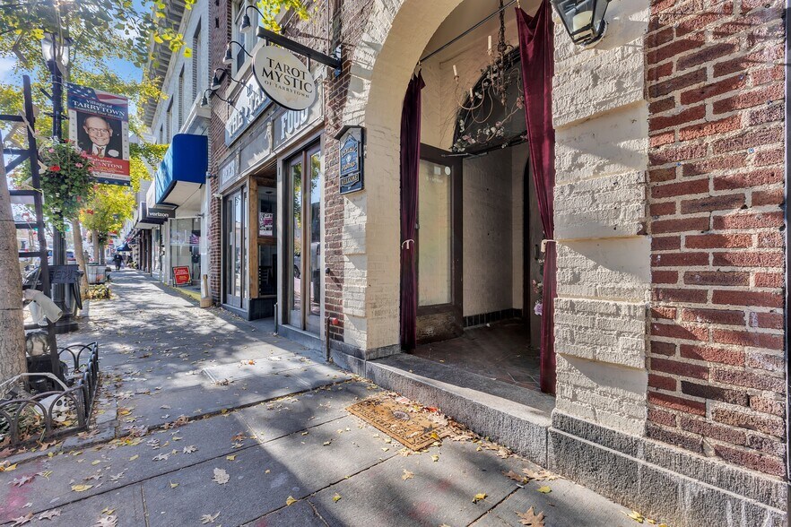 19 N Broadway, Tarrytown, NY à louer - Photo du bâtiment - Image 2 de 3