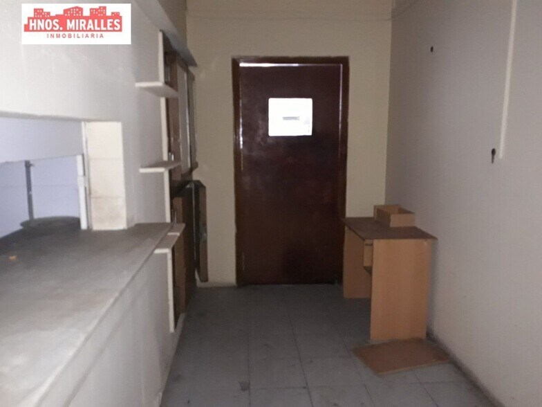 Commerce de détail dans Elche à vendre - Photo du bâtiment - Image 3 de 43