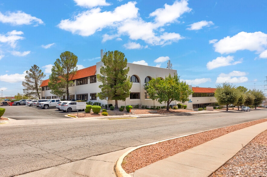 7500 Viscount Blvd, El Paso, TX à louer - Photo du bâtiment - Image 2 de 29