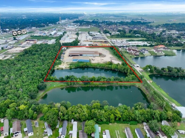 4835 Bourque rd, Nederland, TX for sale - Building Photo - Image 3 of 13