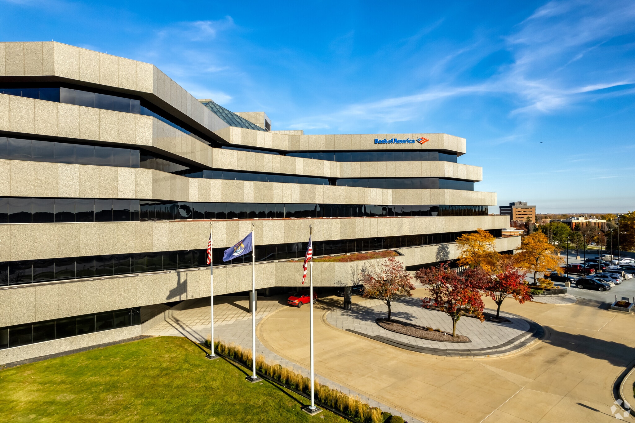 2600 W Big Beaver Rd, Troy, MI for lease Primary Photo- Image 1 of 40