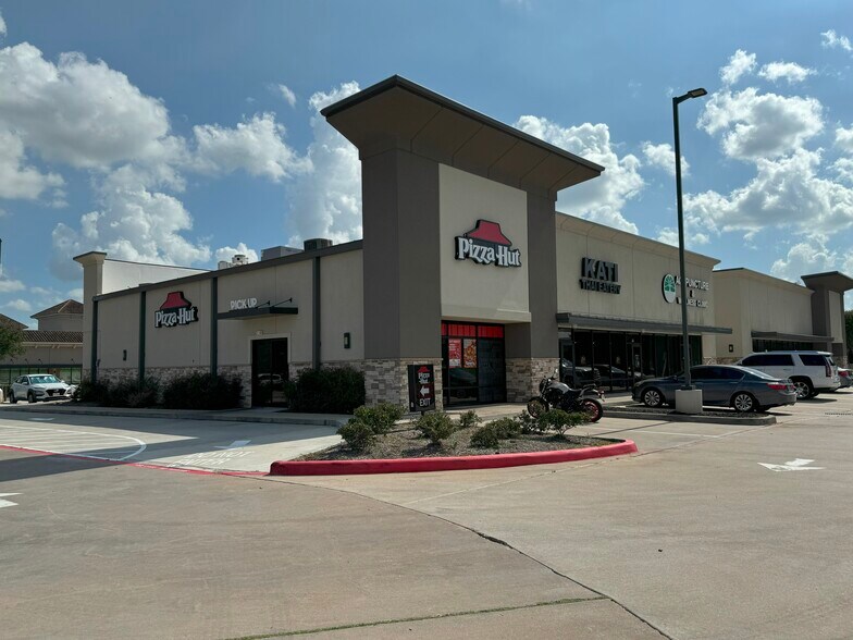 8102-9825 S Mason Rd, Richmond, TX à louer - Photo du bâtiment - Image 2 de 3