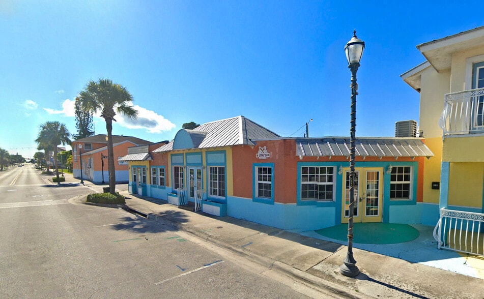901 Avenue D, Fort Pierce, FL for lease - Building Photo - Image 2 of 31