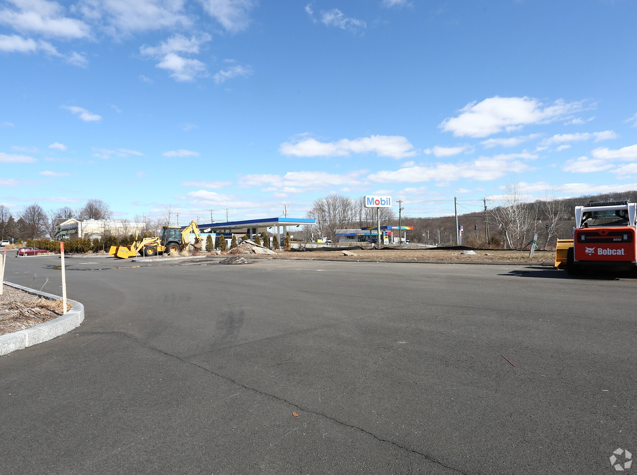 3 Executive Blvd, Southington, CT for lease Primary Photo- Image 1 of 8