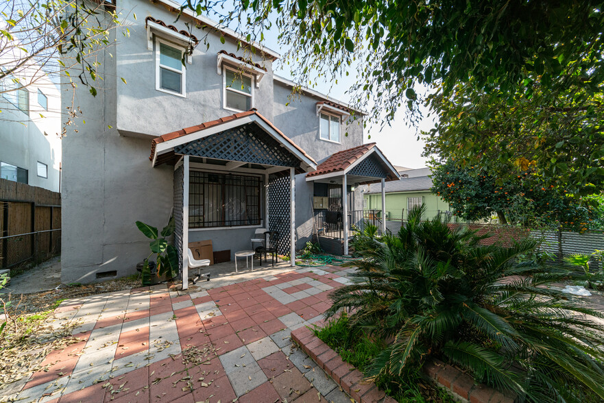 128 N Alvarado St, Los Angeles, CA à vendre - Photo du b timent - Image 3 de 9