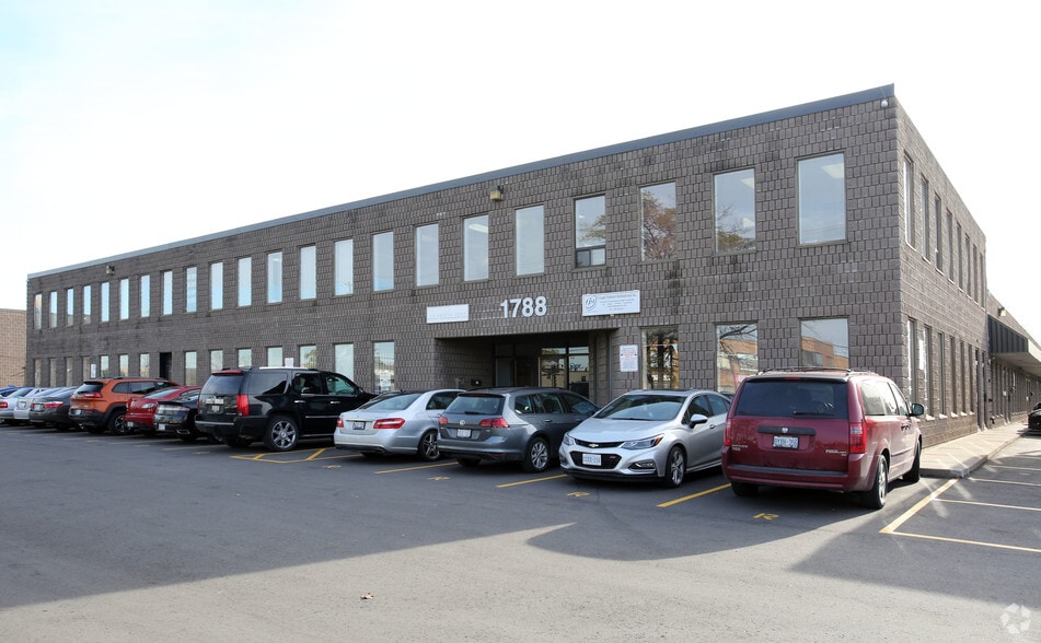 1788 Drew Rd, Mississauga, ON for sale - Primary Photo - Image 1 of 1