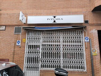 Plus de détails pour Multi-résidentiel à vendre