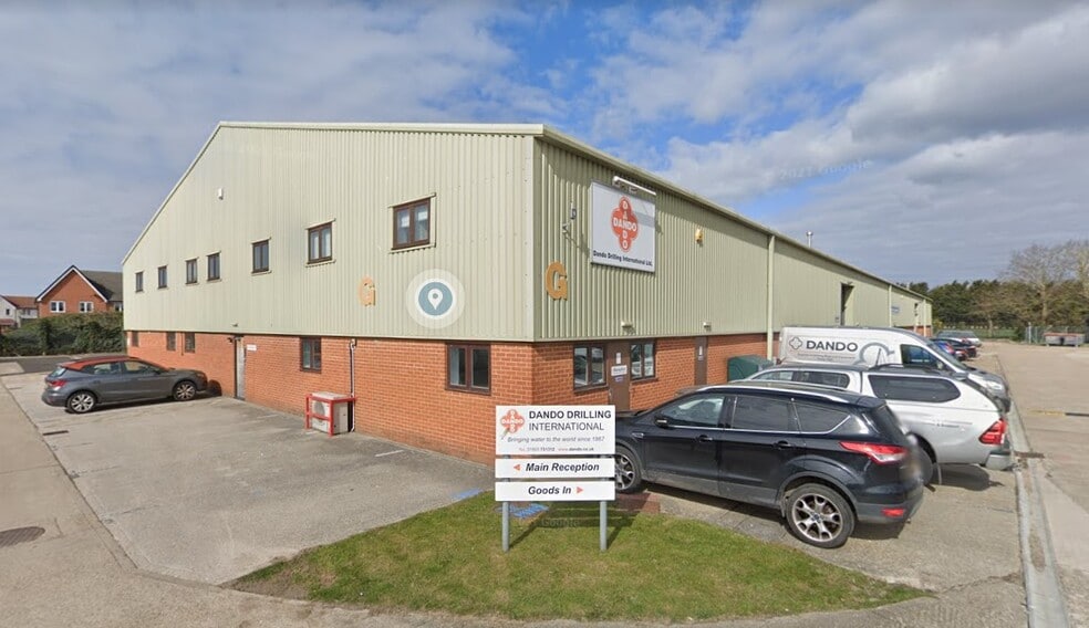 Brundell Rd, Ford for lease - Primary Photo - Image 1 of 1