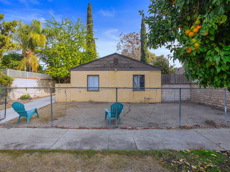 210 N Florence St, Burbank, CA for sale - Building Photo - Image 2 of 50