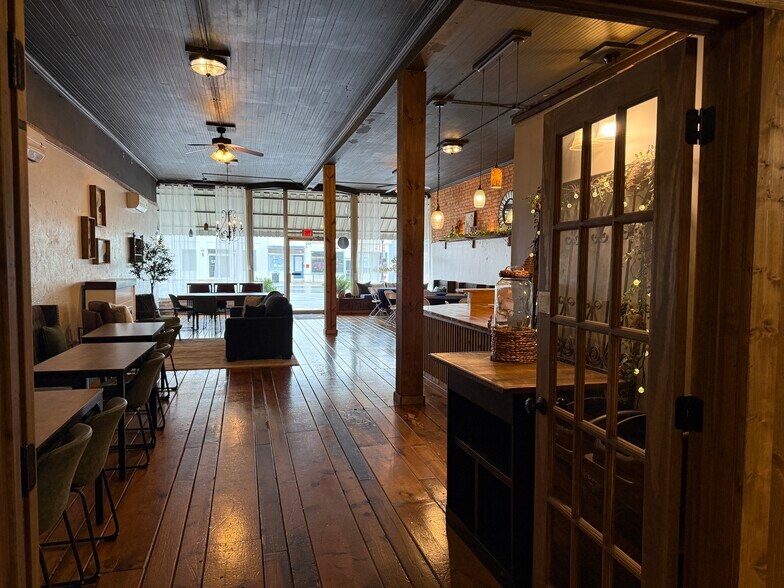 132 S Main St, Woodruff, SC à vendre - Photo du bâtiment - Image 2 de 17