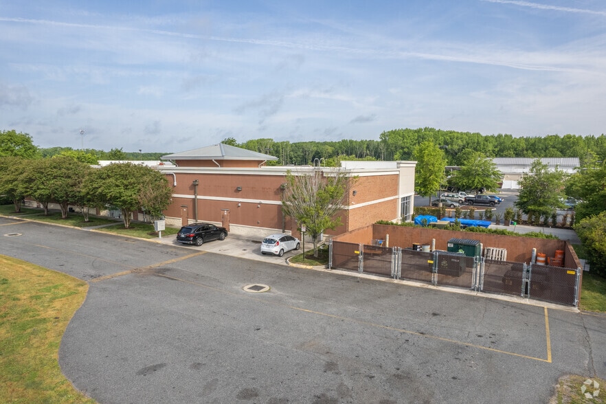 141 Hillcrest Pky, Chesapeake, VA for lease - Building Photo - Image 3 of 16