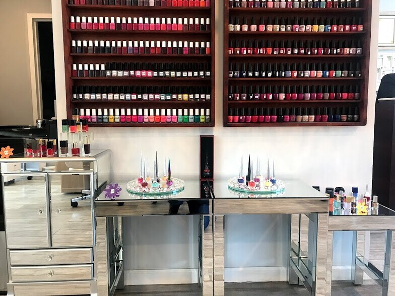 652 Main Rd, Towaco, NJ à louer - Photo du bâtiment - Image 1 de 16