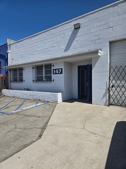 147 W 155th St, Gardena, CA for lease - Building Photo - Image 2 of 13