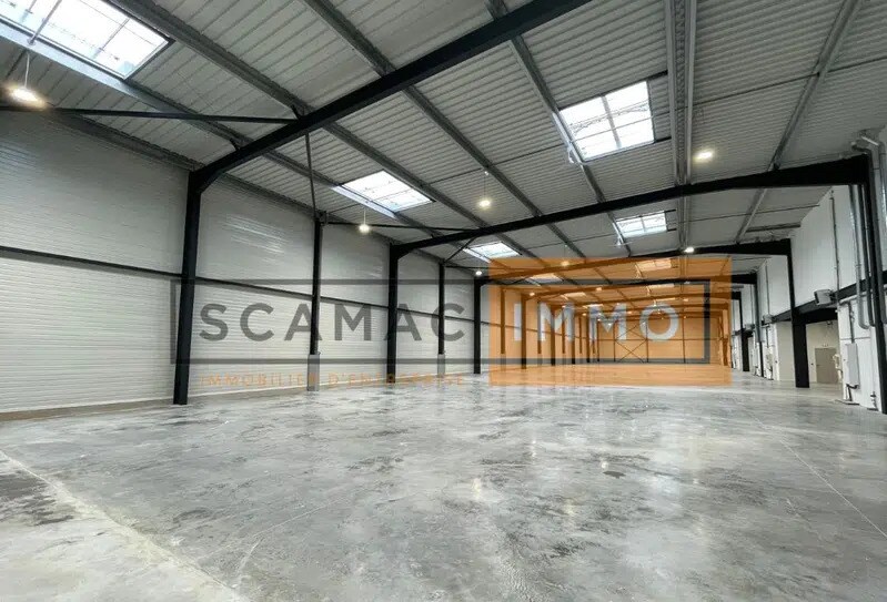 Industrial in Croissy-Beaubourg for lease Building Photo- Image 1 of 5