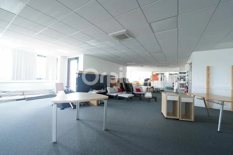 350 Route Du Tilleul, Cailloux-sur-Fontaines for sale - Interior Photo - Image 2 of 9