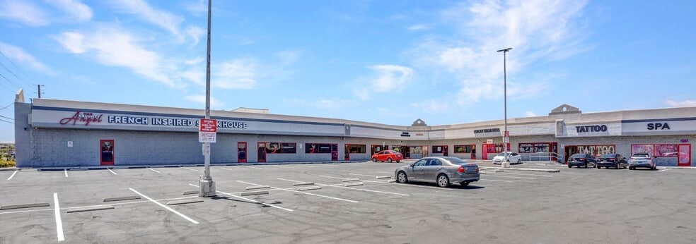 2971 Sammy Davis Jr Dr, Las Vegas, NV for lease - Primary Photo - Image 1 of 21