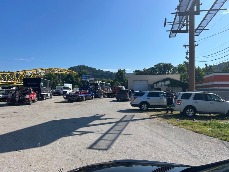 6300 Maccorkle Ave SE, Charleston, WV for sale - Building Photo - Image 2 of 3