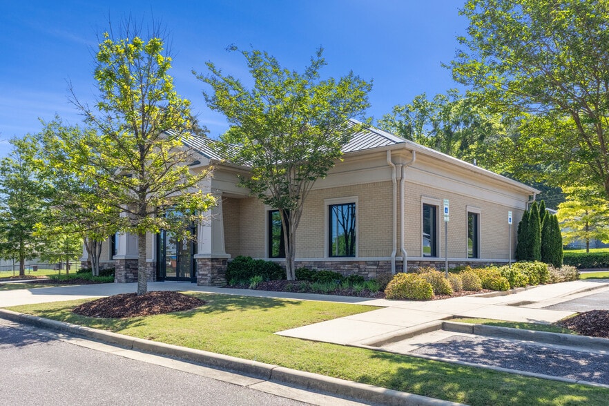 eCO Credit Union Portfolio portfolio of 5 properties for sale on LoopNet.ca - Building Photo - Image 2 of 6