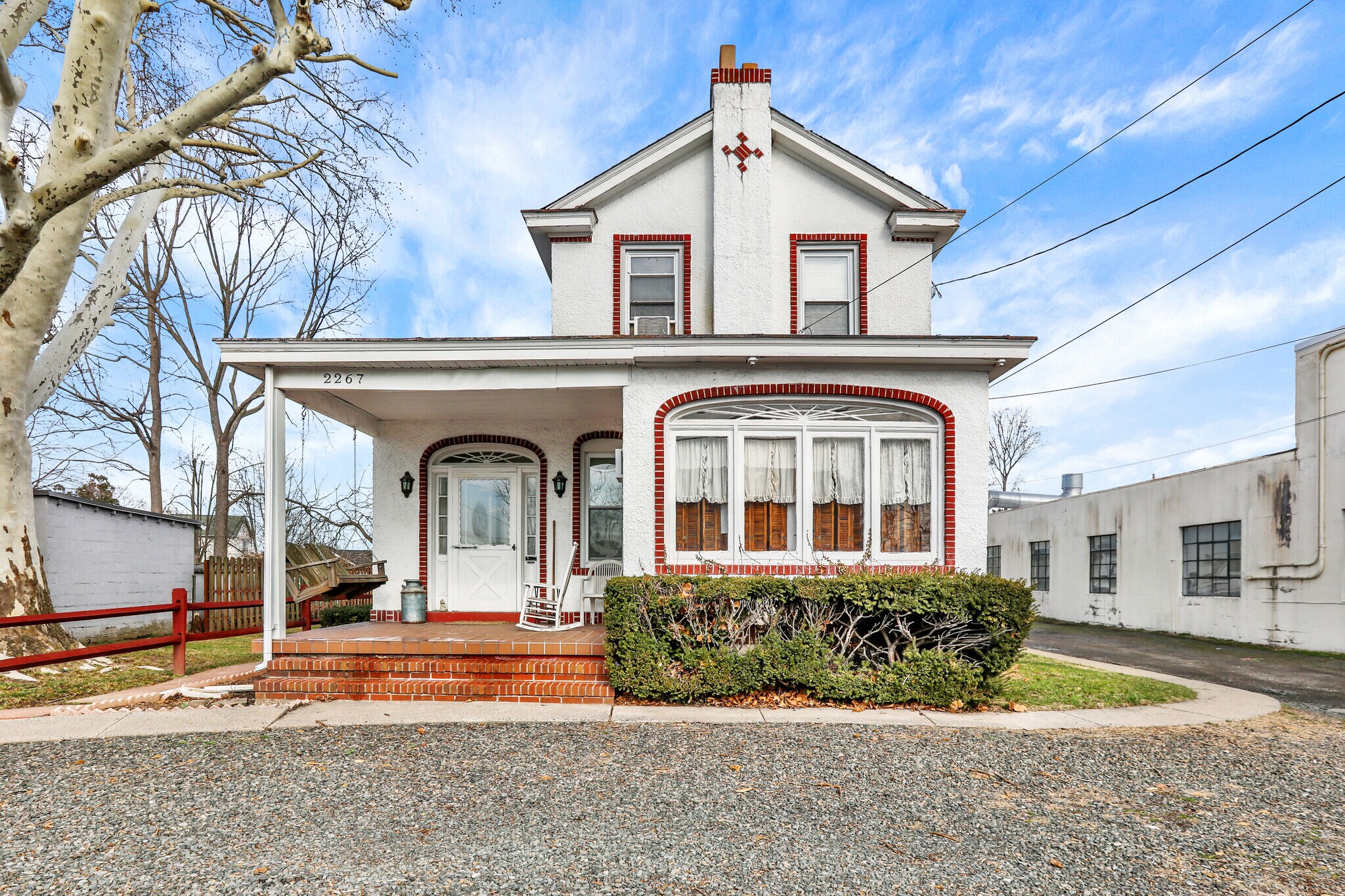 2267 E Farragut Ave, Bristol, PA à vendre Photo principale- Image 1 de 12