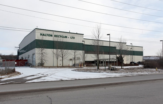 More details for 395 Harry Walker Pky S, Newmarket, ON - Industrial for Lease