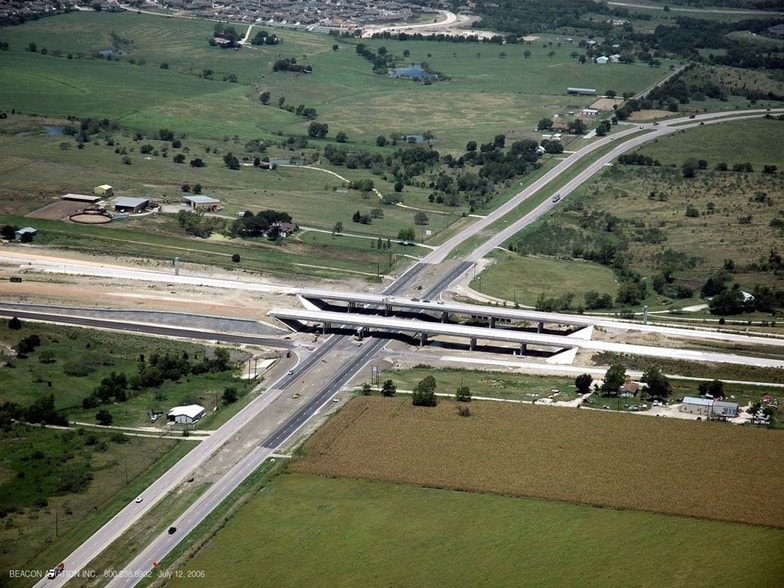 8011 E Parmer, Manor, TX à vendre - Photo principale - Image 3 de 3