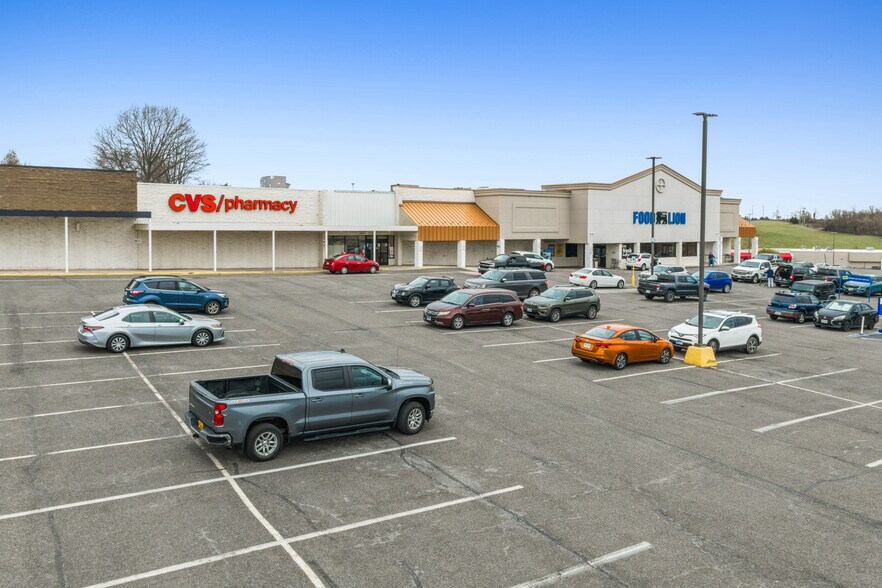 1380 E Main St, Wytheville, VA for sale - Building Photo - Image 3 of 11
