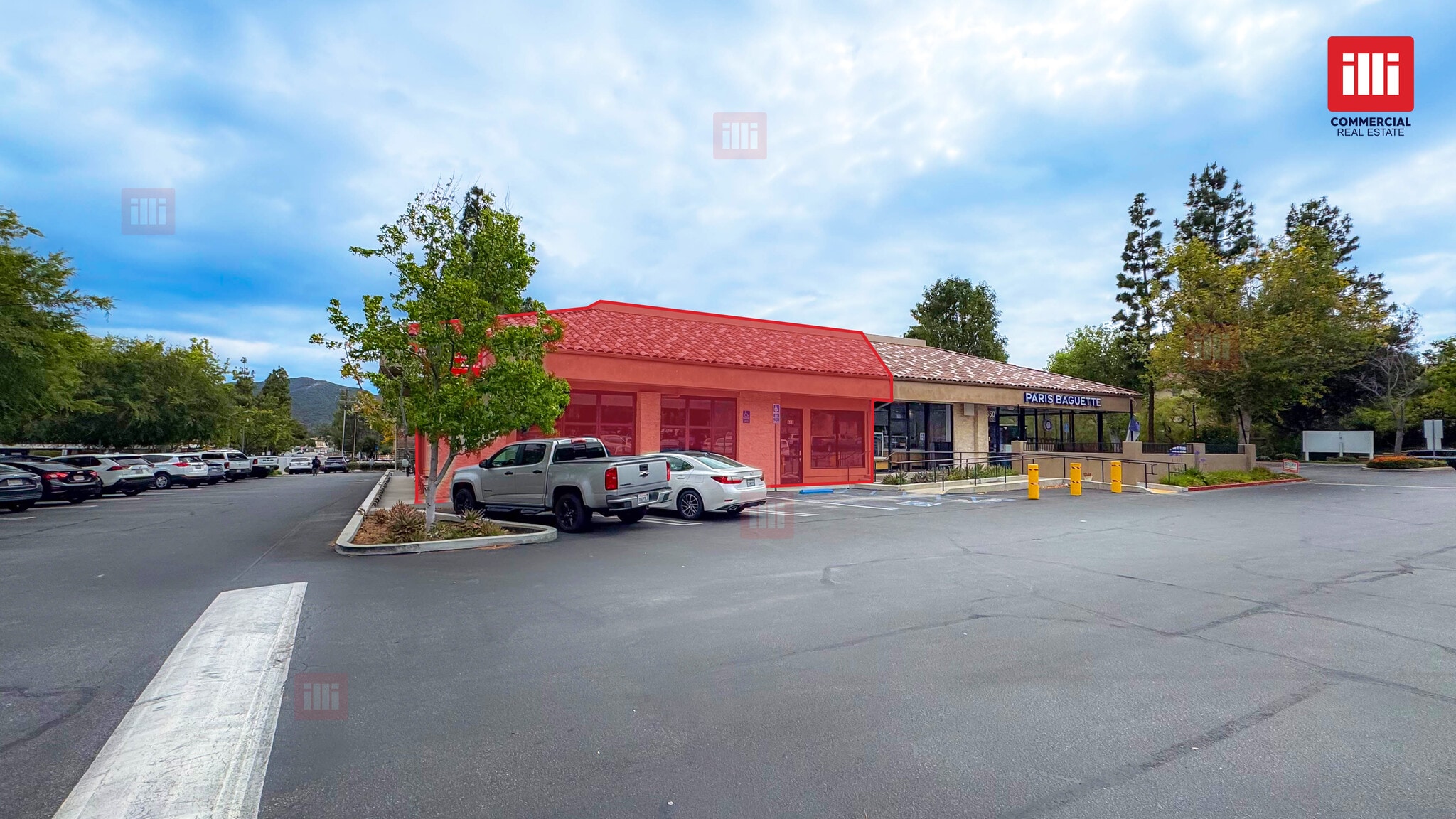 650-728 N Moorpark Rd, Thousand Oaks, CA à louer Photo intérieure- Image 1 de 4