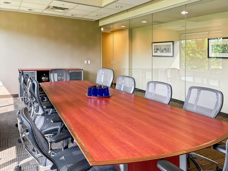 3477 Corporate Pky, Center Valley, PA for lease - Interior Photo - Image 2 of 19