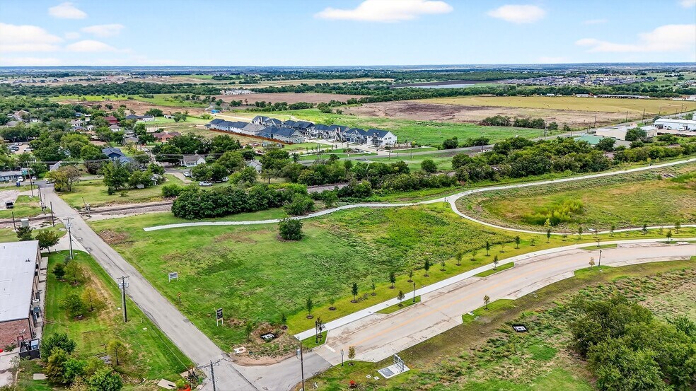 512 N Oklahoma Dr, Celina, TX à vendre - Photo du bâtiment - Image 3 de 12