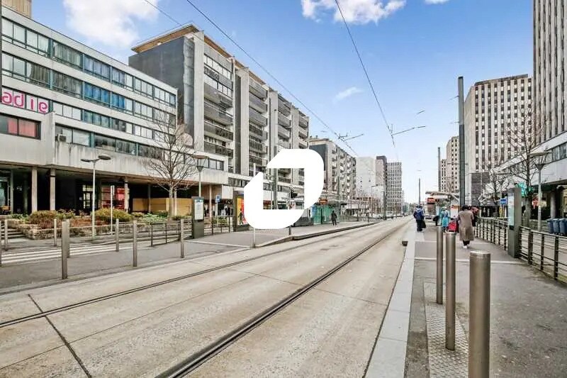 Bureau dans Sarcelles à louer Photo du bâtiment- Image 1 de 15