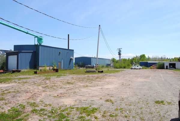 Lumber MIll + 41 Parcels inc 2971 acres portefeuille de 2 propriétés à vendre sur LoopNet.ca - Photo du bâtiment - Image 2 de 2