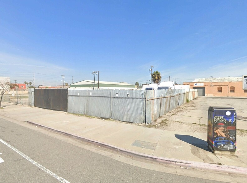 200 N Avalon Blvd, Wilmington, CA for lease - Primary Photo - Image 1 of 3