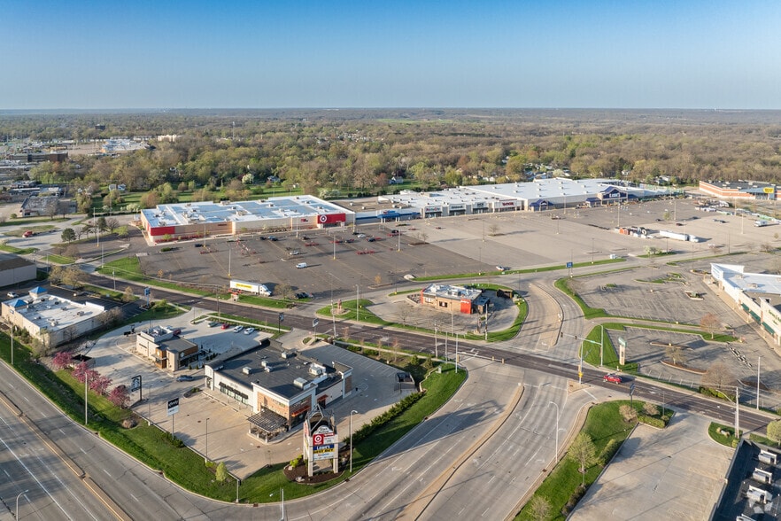 5001 N Big Hollow Rd, Peoria, IL à louer - Aérien - Image 2 de 6