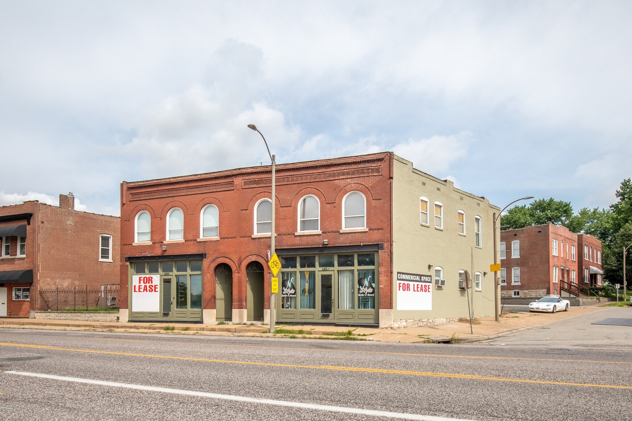 6821-6823 Manchester Ave, Saint Louis, MO for lease Primary Photo- Image 1 of 7