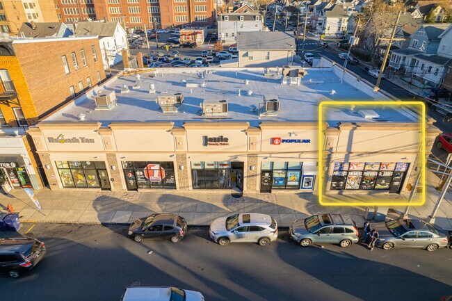 Plus de détails pour 252 Madison Ave, Perth Amboy, NJ - Bureau/Commerce de détail, Commerce de détail à louer